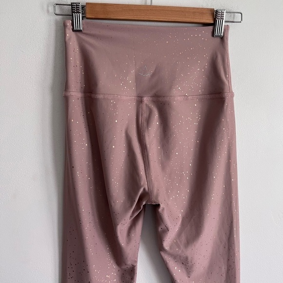 Beyond Yoga Alloy Ombré High Waisted Midi Leggings Brazen - Picture 6 of 7